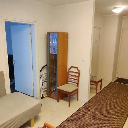 Small Two Inexpensive Apt Near Centre Of